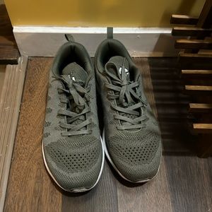 APL techloom green sneakers